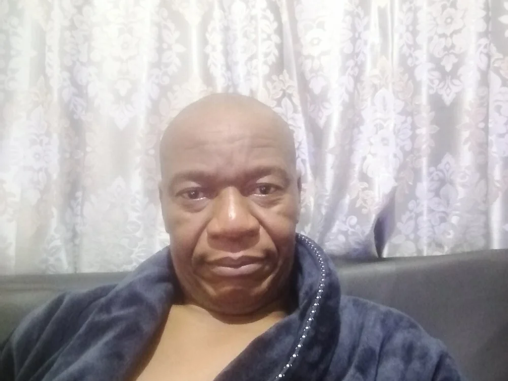 AMG63-dick Adlı Modelin Çevrimdışı XXX Sohbeti