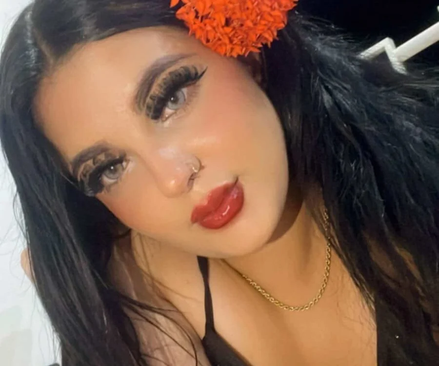 Czat XXX offline – EmmilyConnor