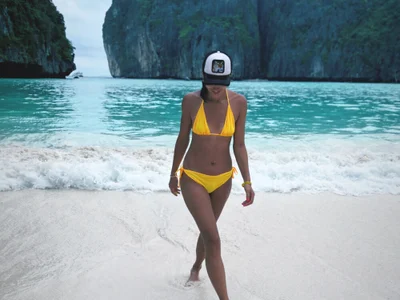 Wonder_Kari on StripChat