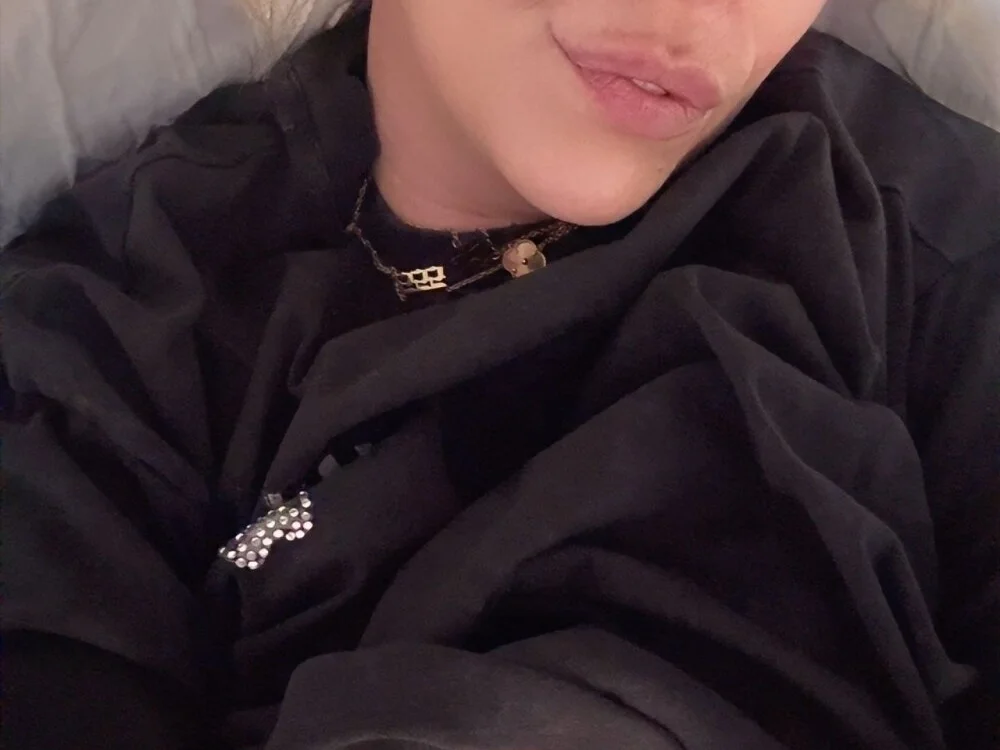 blondebitch2 অফলাইন XXX চ্যাট