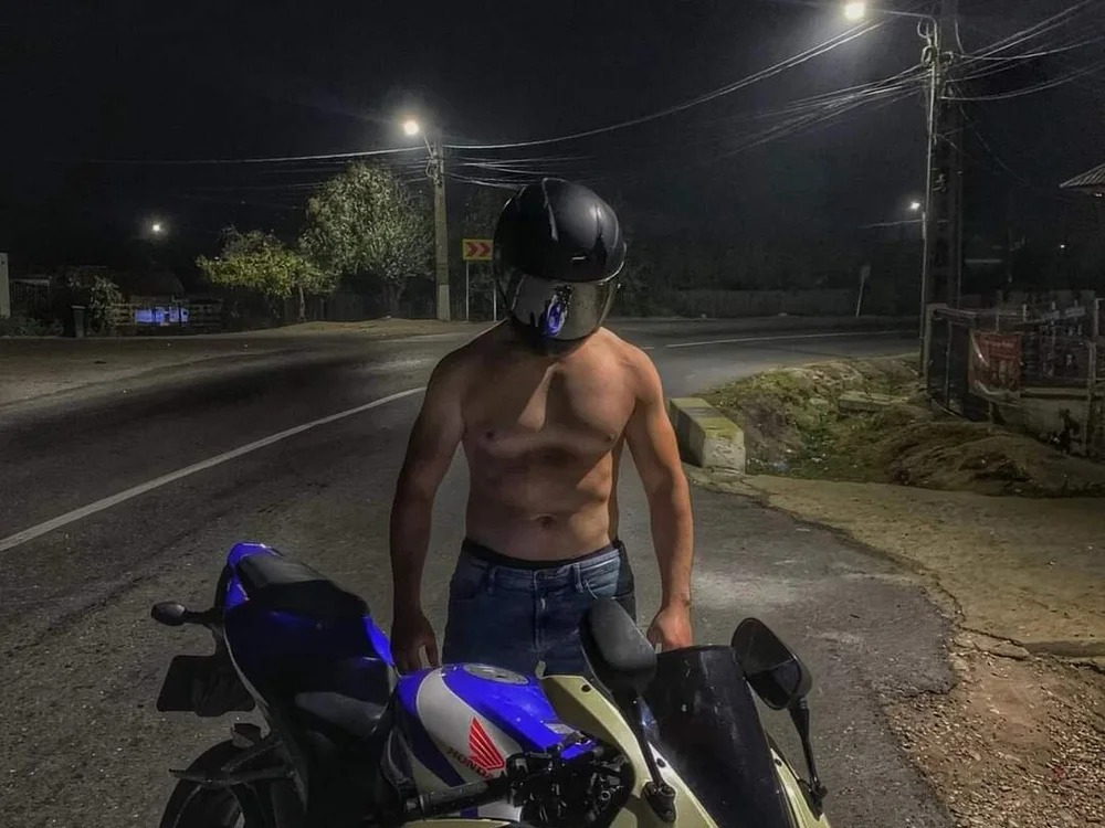 johnny_sns' Offline XXX Chat