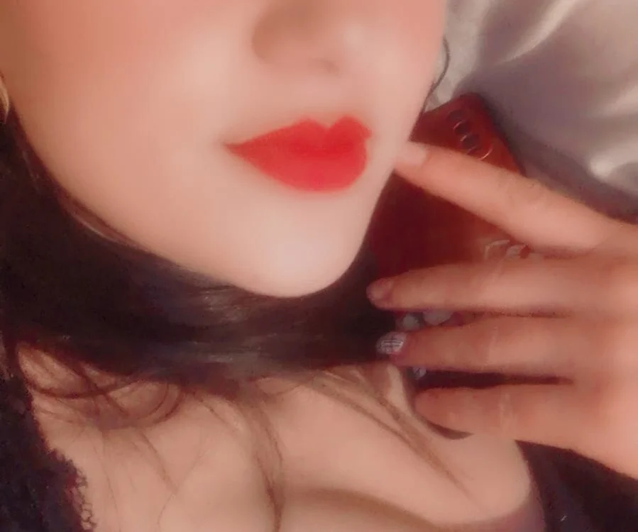 laura_stg offline chatrum