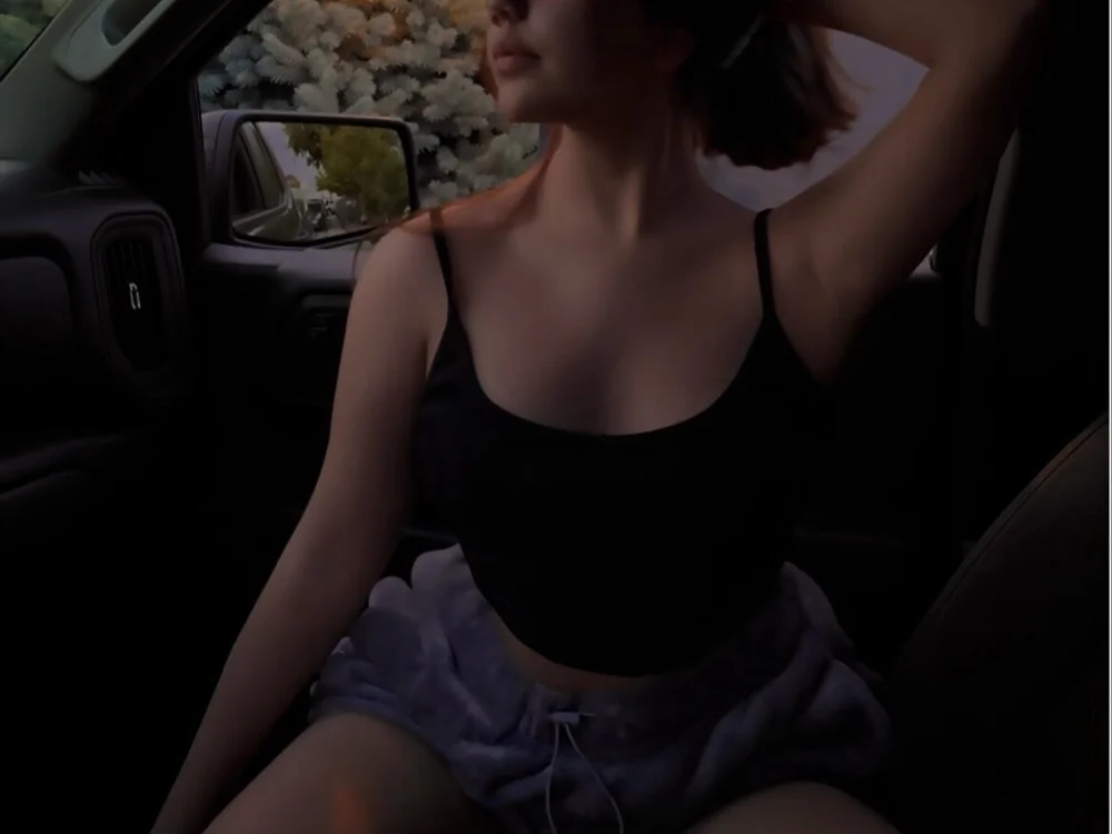 VSarai: офлайн-секс-чат