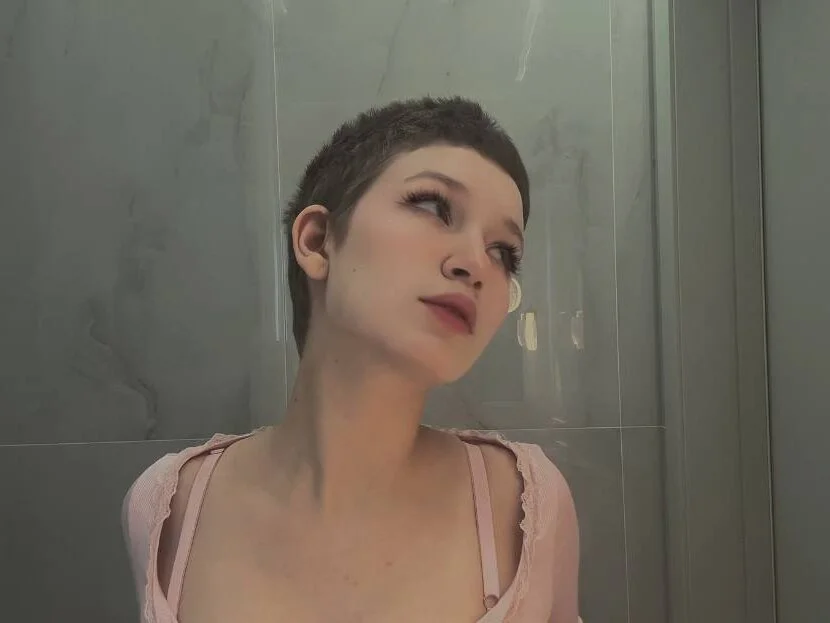 KimBlossom Obrolan XXX Offline