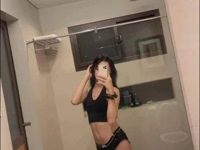 PrettyHotHugeCOCK profile