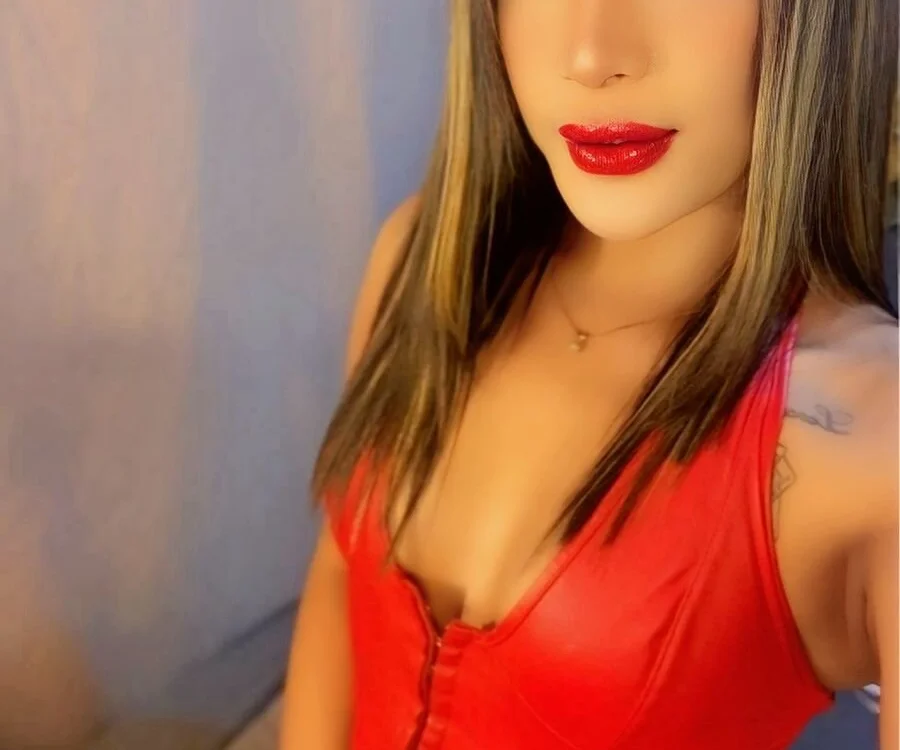 Corrine_Black69 Chat XXX Ngoại tuyến