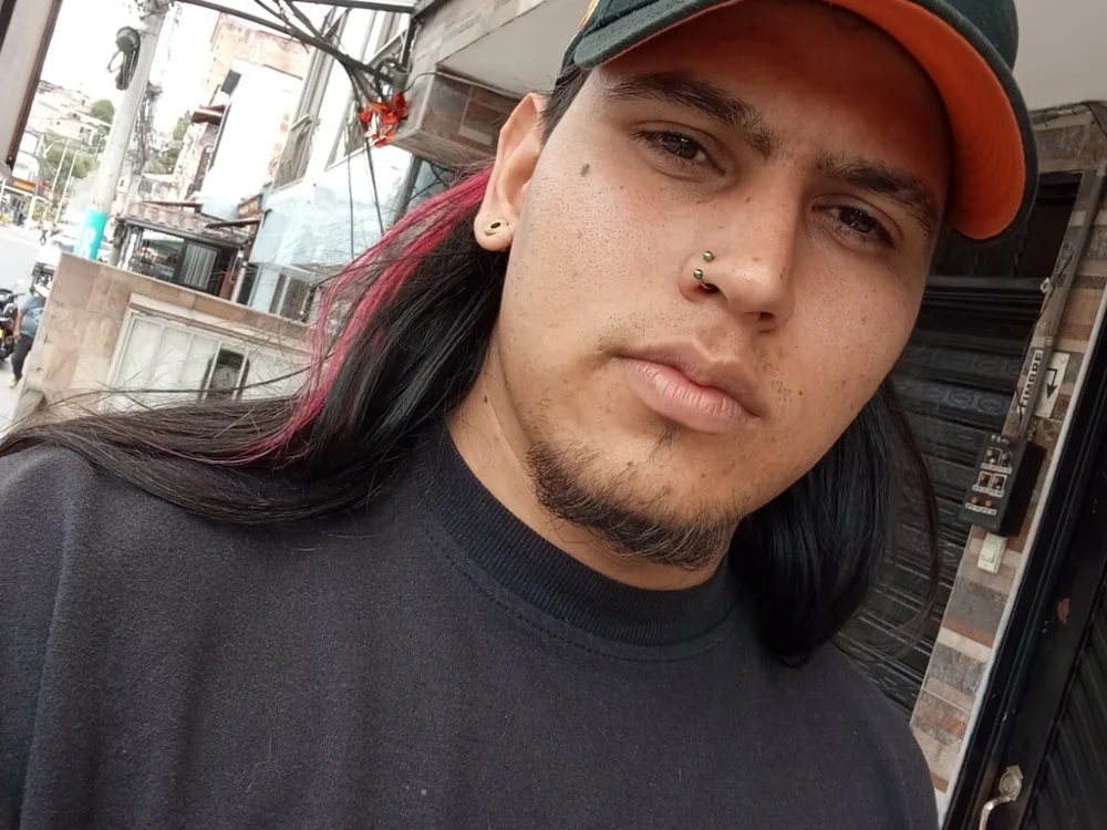 RAFA_0604's Offline XXX Chat