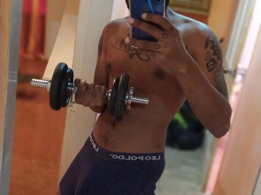 ห้องแชทออฟไลน์ของ FATBLACKDICKGUY