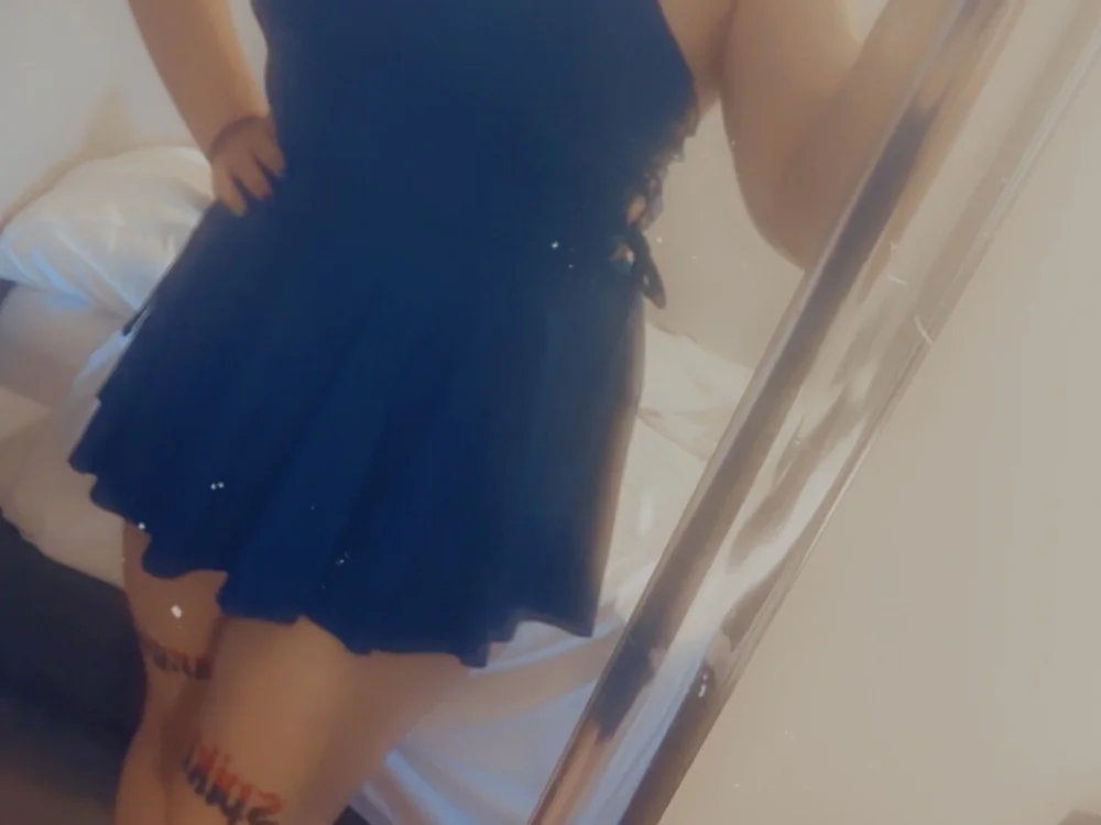 Busty_Lexie_99 offline chatrum