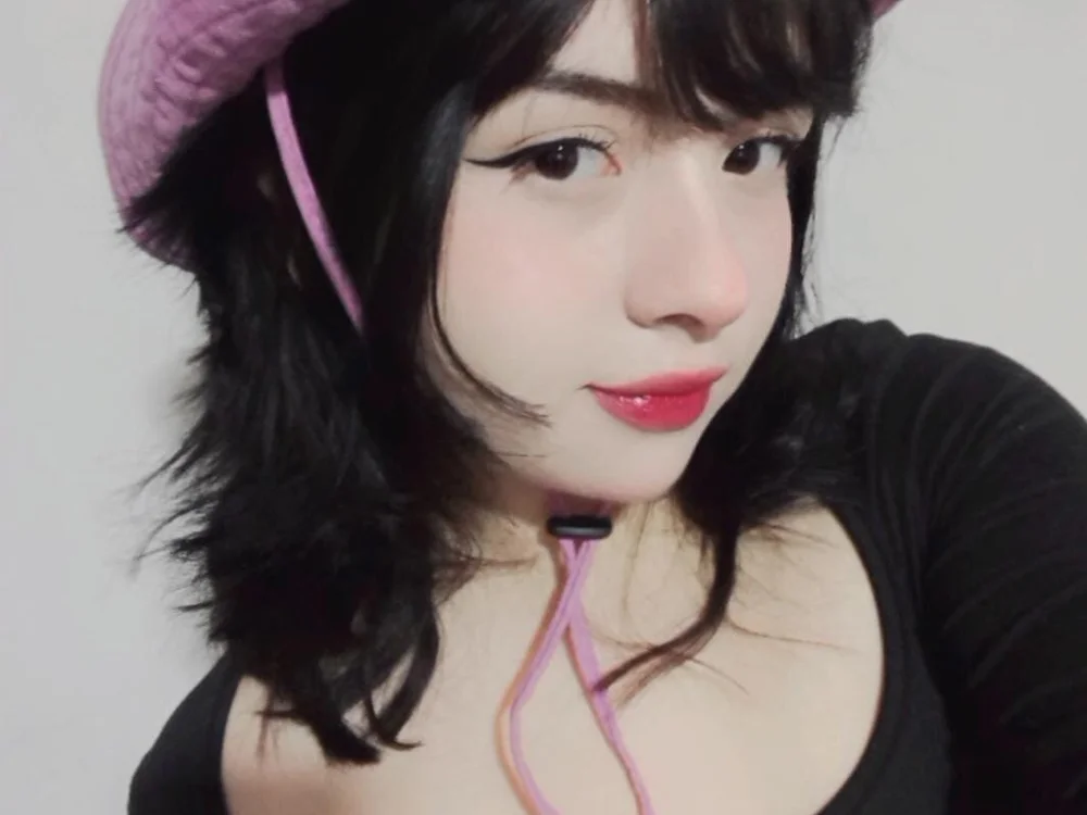 Chat +18 off-line de Lilith_Doll_