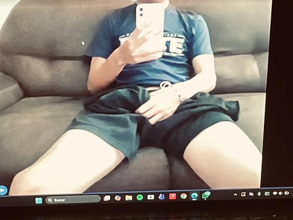 Offline XXX chat hotttboyyy18