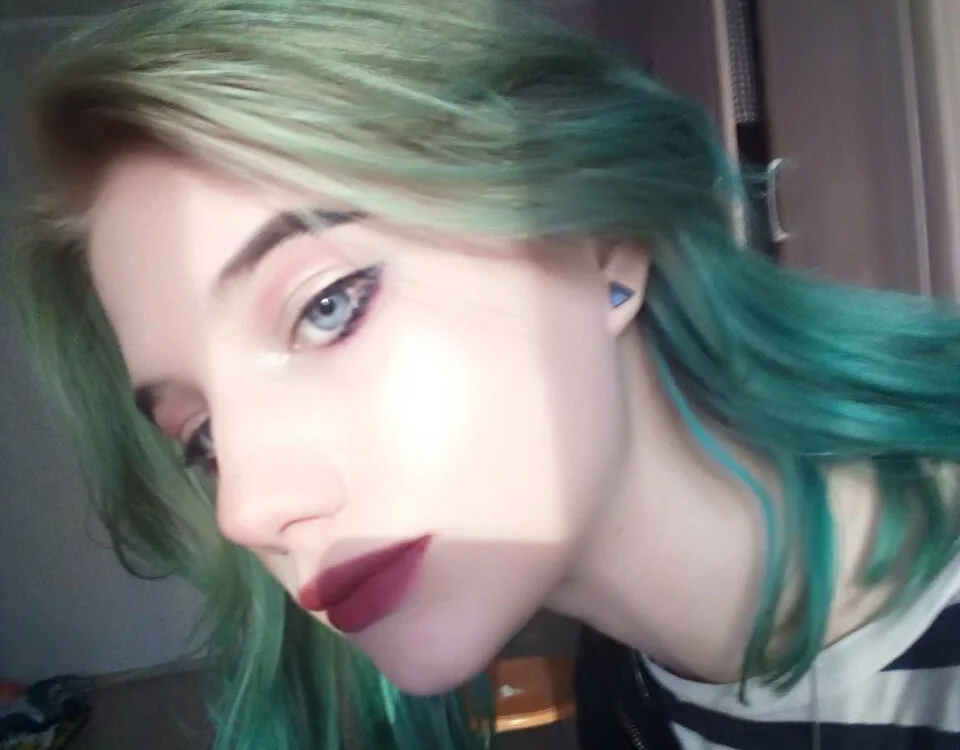waterfallwoods' Offline Chat Room