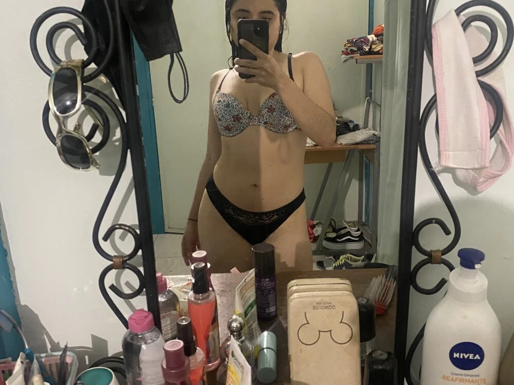 mysteriousgirl20 Chat XXX offline