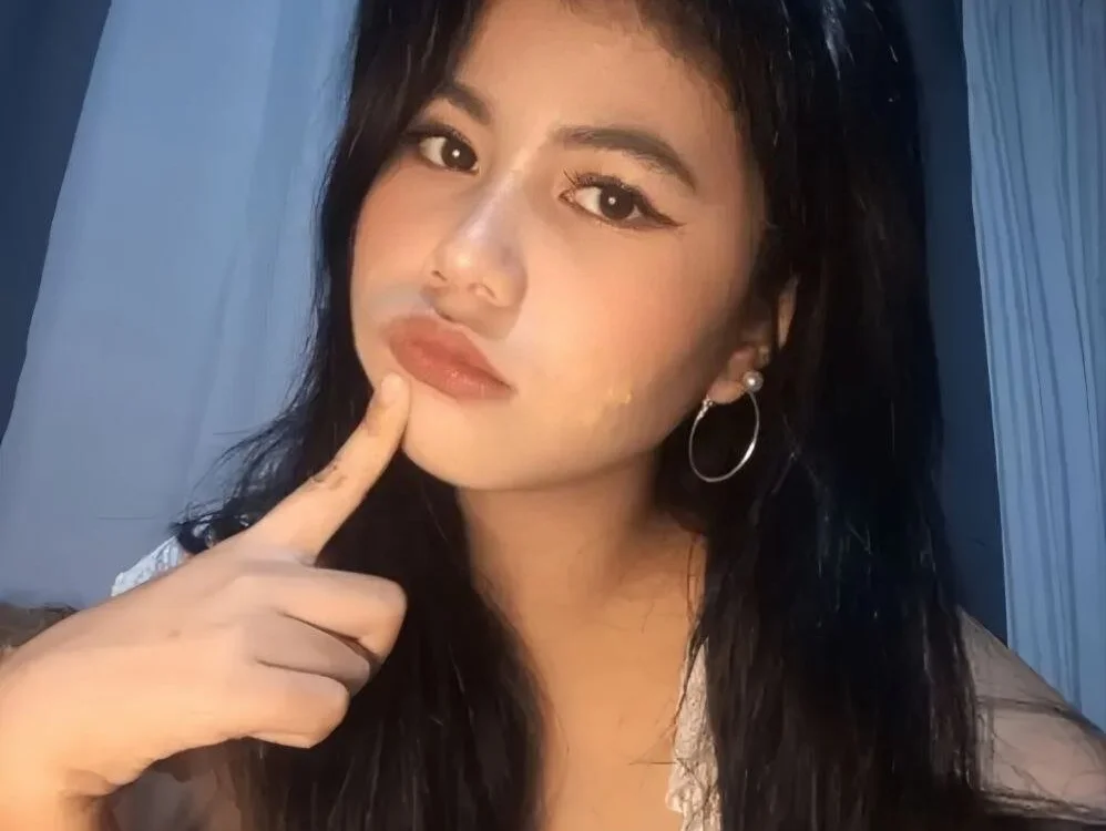 Онлайн чат XXX JinaRyun