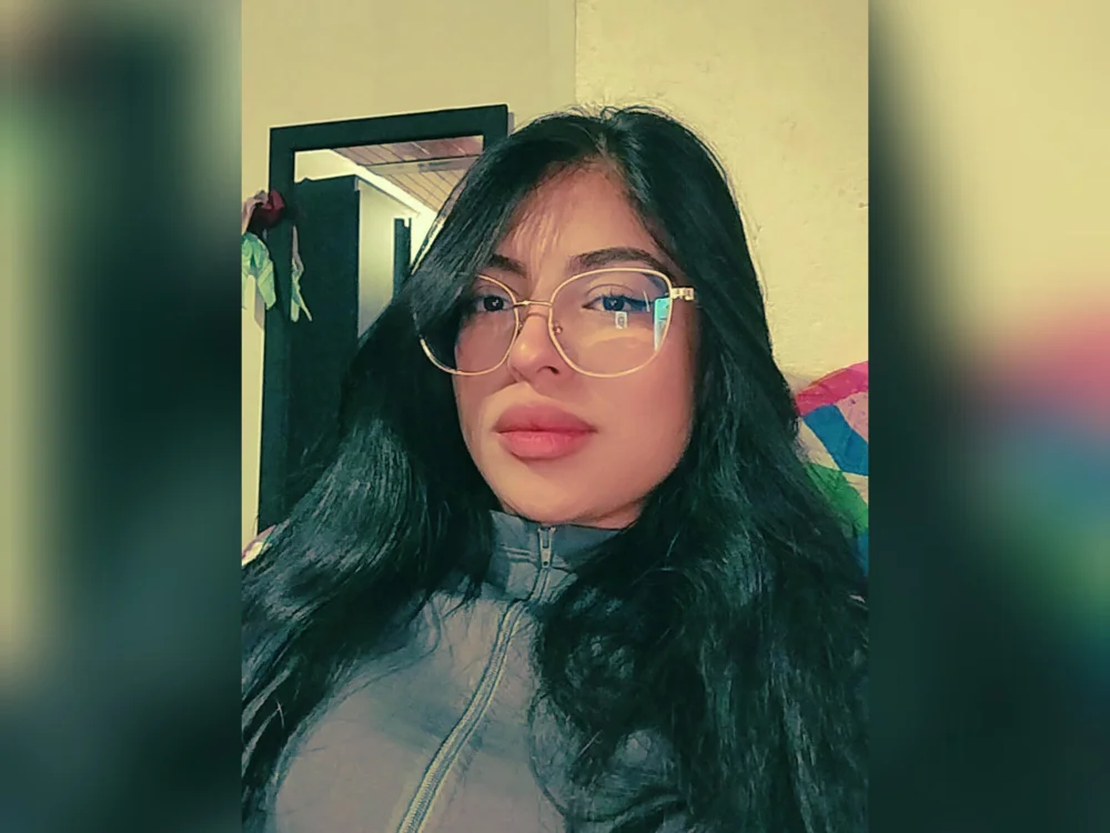 Lucietakeme offline chatrum