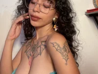 Antonia-bloom's webcam live show