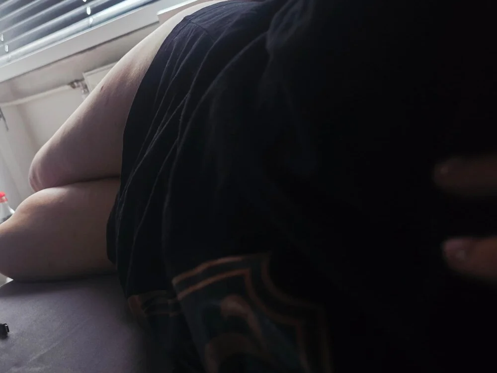 nyrazen: συνομιλία ΧΧΧ εκτός σύνδεσης