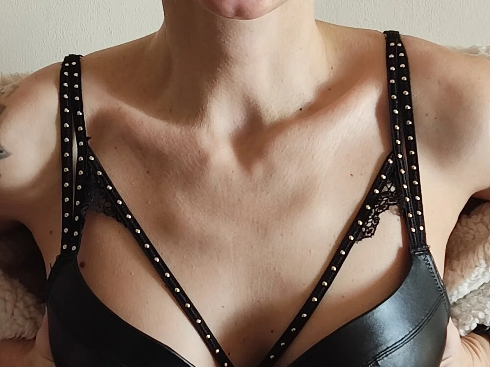 Offline XXX chat MySweetcum69