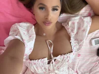 Sembang XXX Secara Langsung DeborahLowe