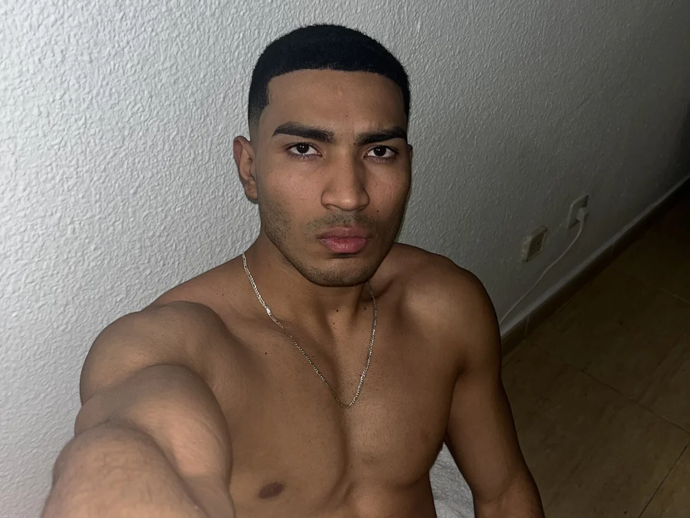 machomalo_ offline chatrum