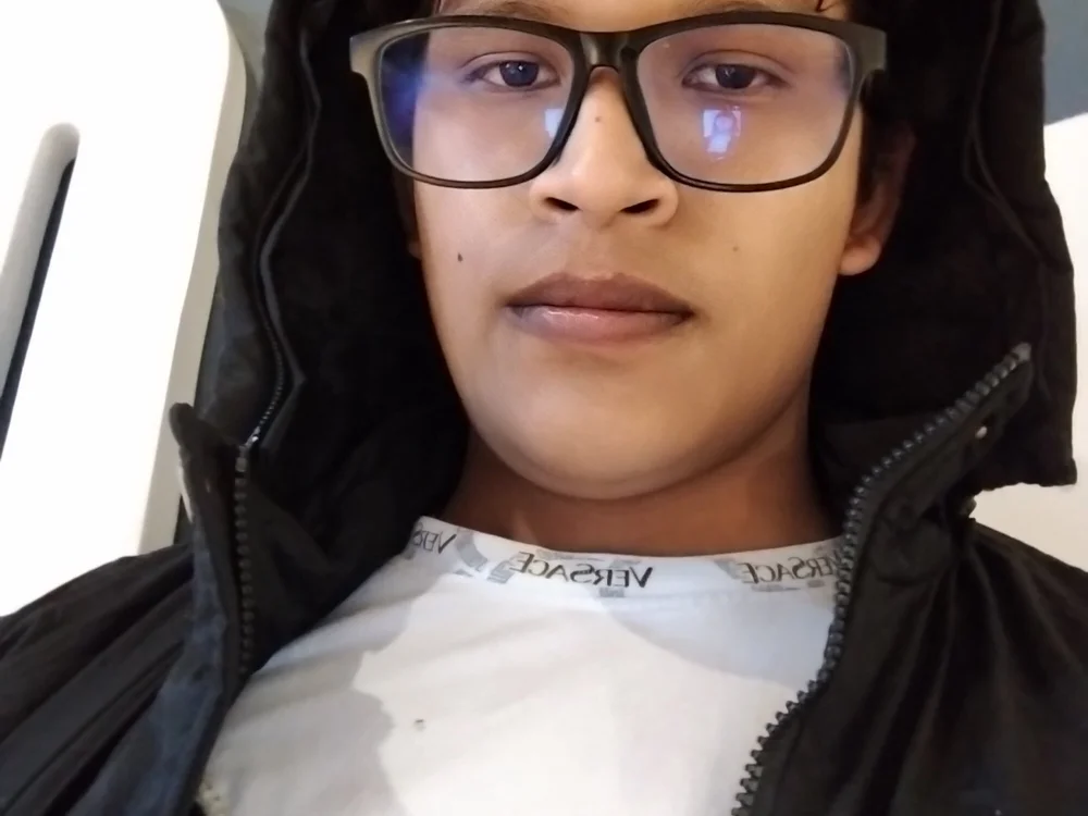 CappedDjanet's Offline Chat Room