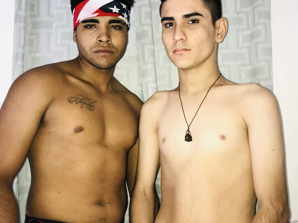 Centurion_Twinks' Offline Chat Room