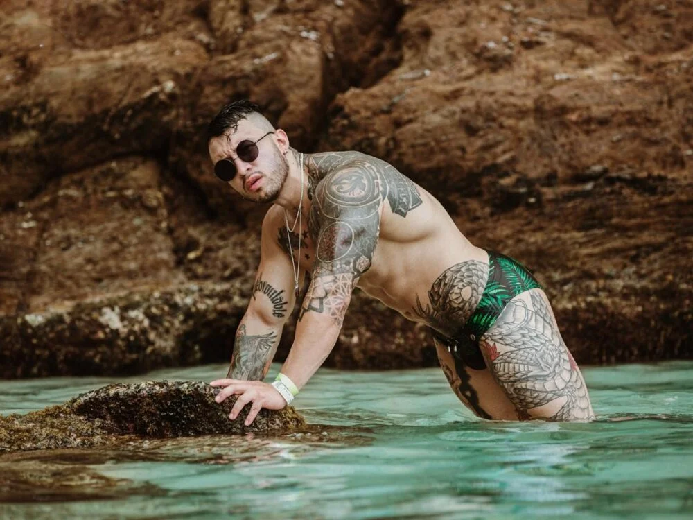 แชท XXX ออฟไลน์ของ Dave-Max01