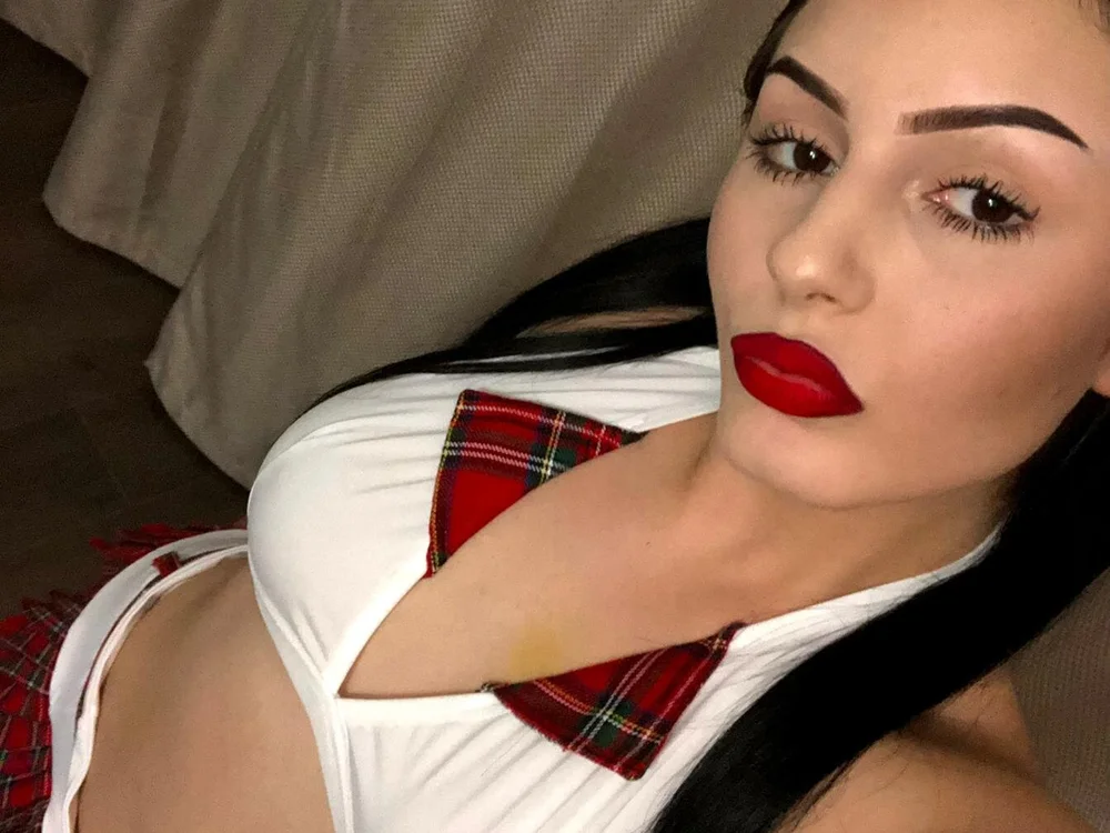 LoreneMoss' Offline XXX Chat