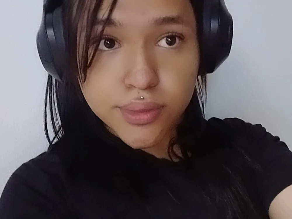 Julie_Evans' Offline XXX Chat