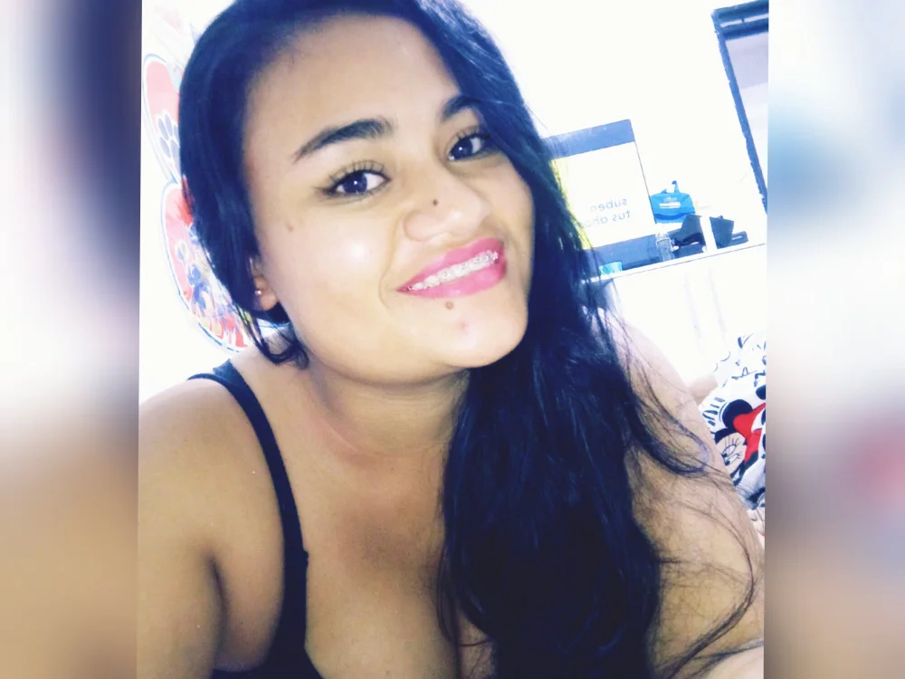 Yiyis_25 offline chatrum
