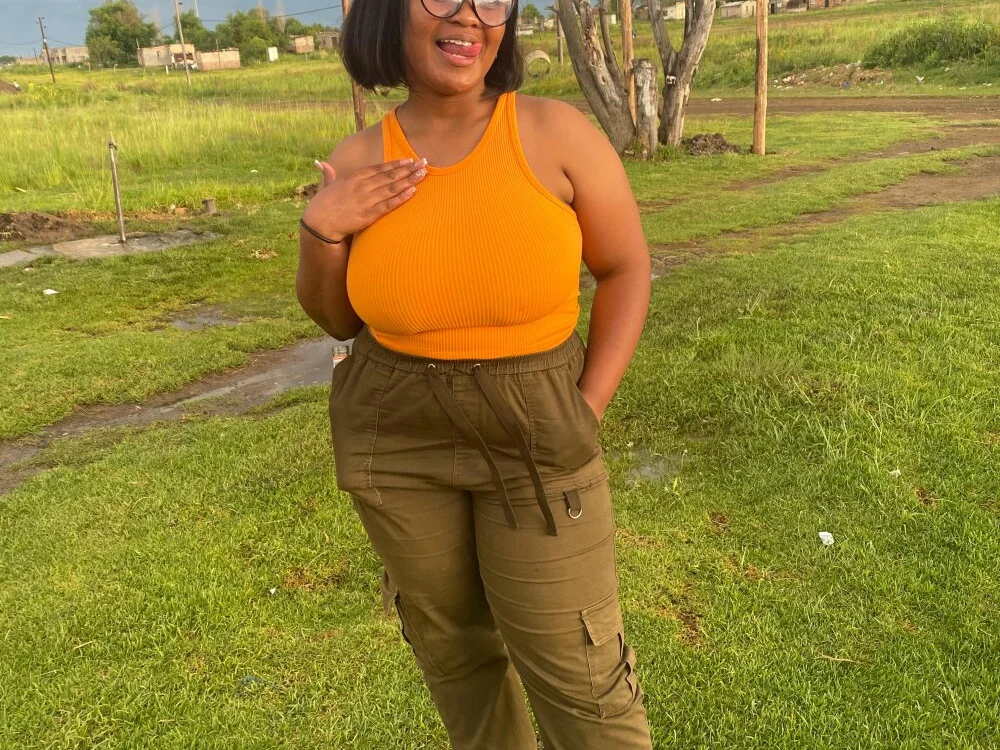 แชท XXX ออฟไลน์ของ MsSexyAi