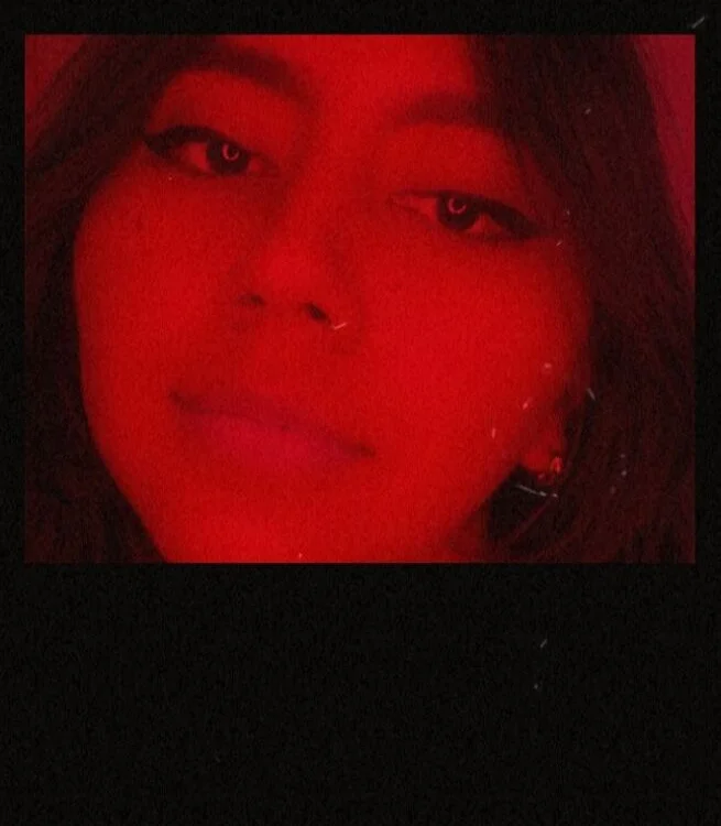 LoveLyy- Adlı Modelin Çevrimdışı XXX Sohbeti