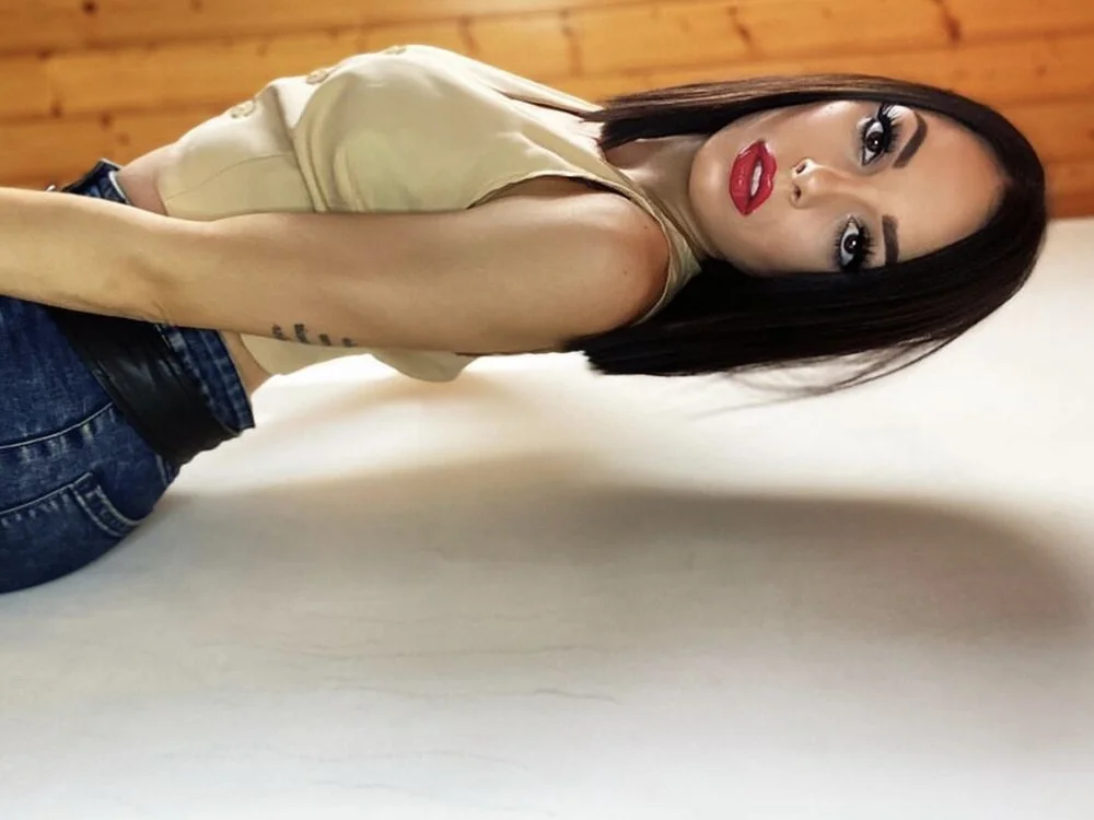 evilgiirl26's Offline XXX Chat