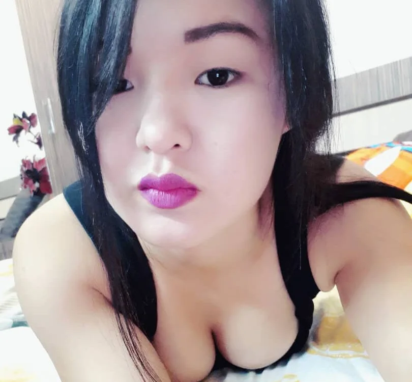 LesliWong's Offline XXX Chat