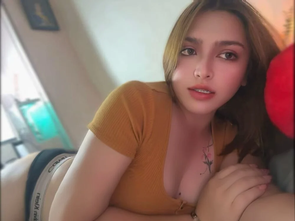 BubbbleButtDemi offline XXX-chat