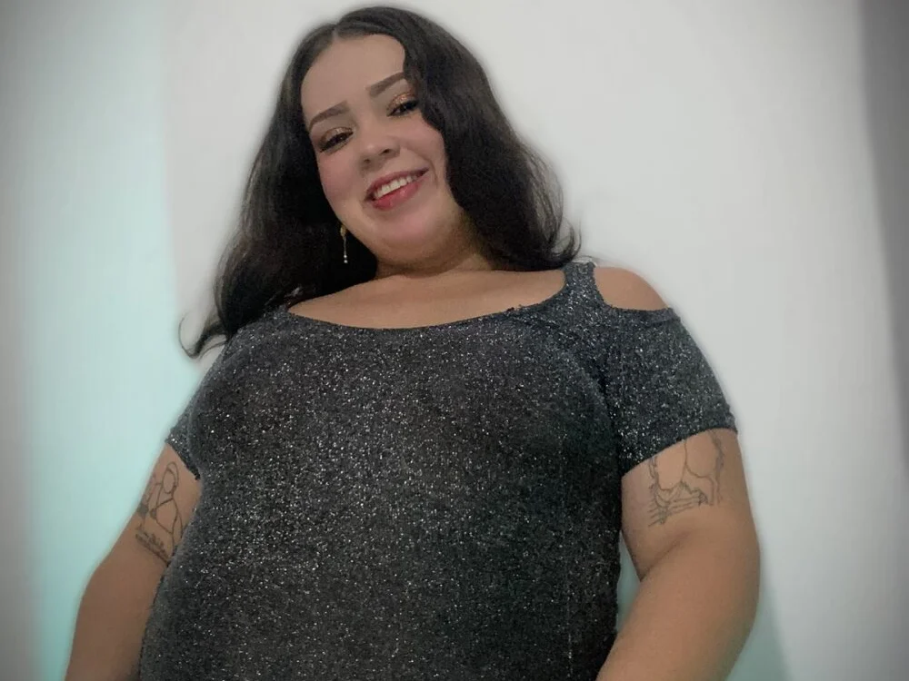 Emely_pregnantt's Offline XXX Chat