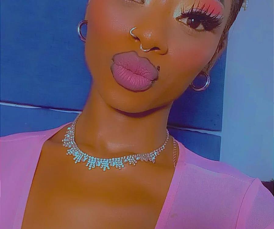 Ebonydollxx's Offline XXX Chat