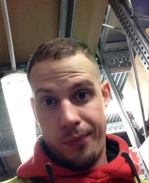 sheLoVemale666 offline chatrum