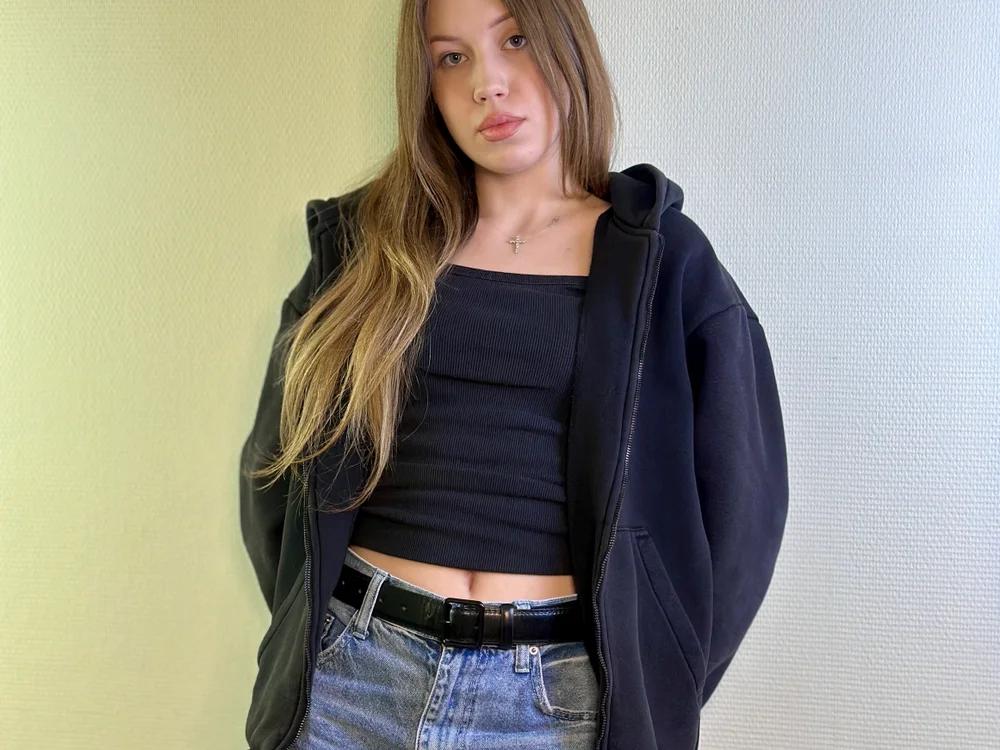 DesiraeGroth 离线XXX聊天