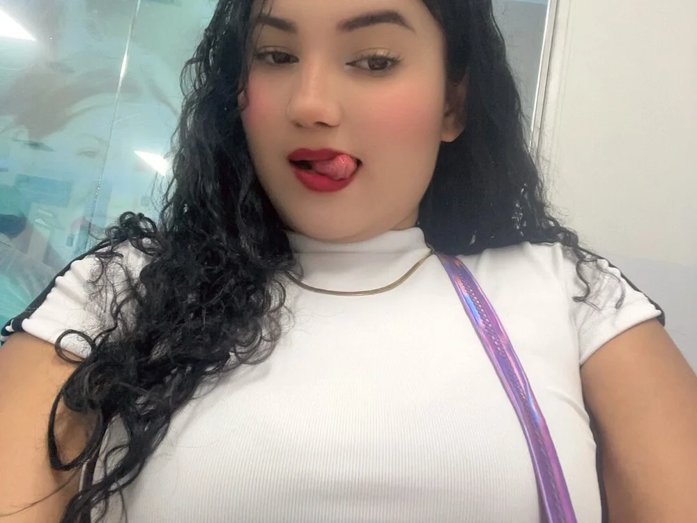 Agatha1212's Offline Chat Room