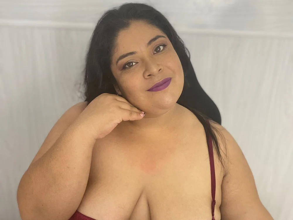 biglil_bbw's Offline Chat Room