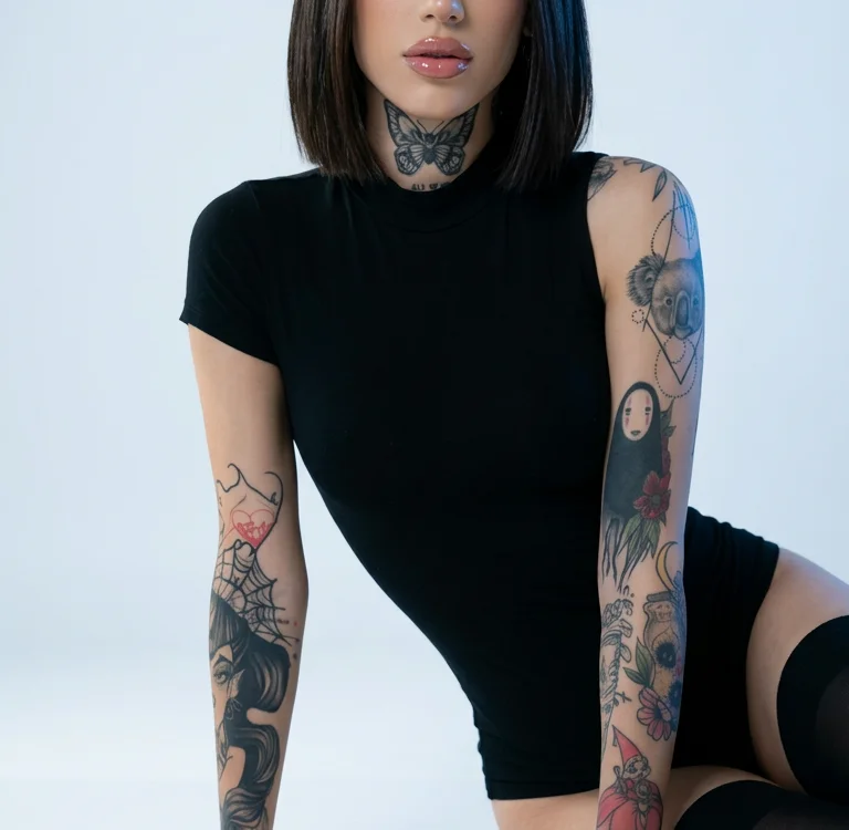 Elodieth_007's Offline XXX Chat