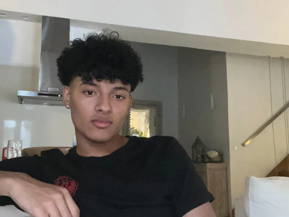 jeik_19 offline chatrum