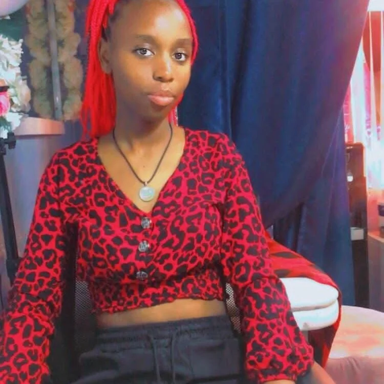 Little_miss_charming Offline XXX Chat