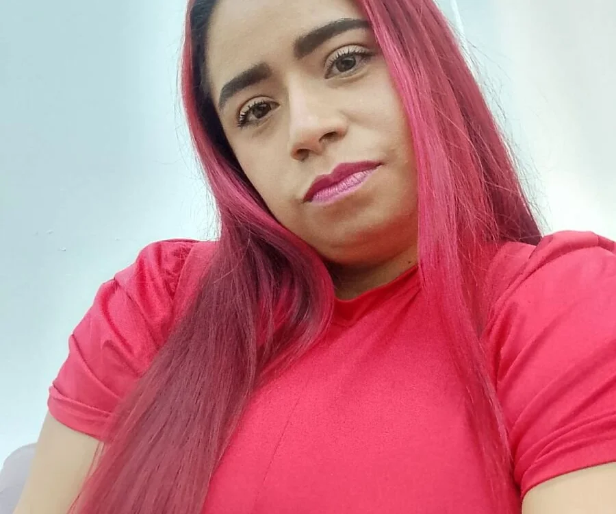 sofia_marcelline's Offline Chat Room