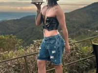 Model charol23