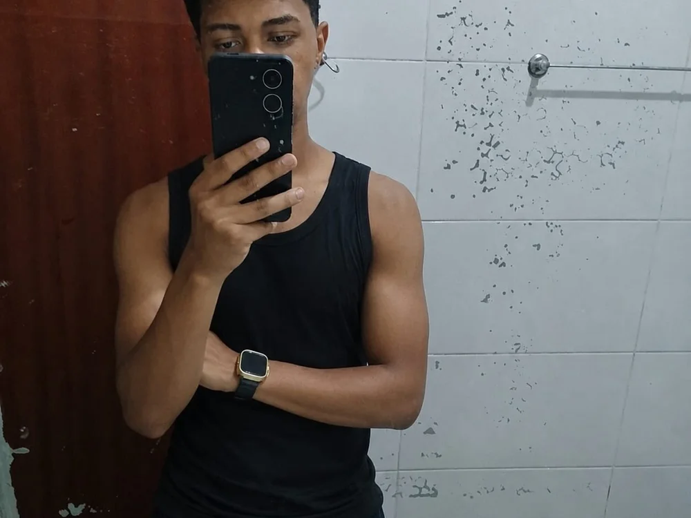 Ruan777n Offline XXX chat