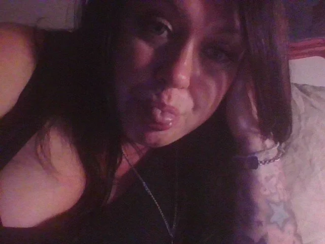 BriannaAnus' Offline XXX Chat
