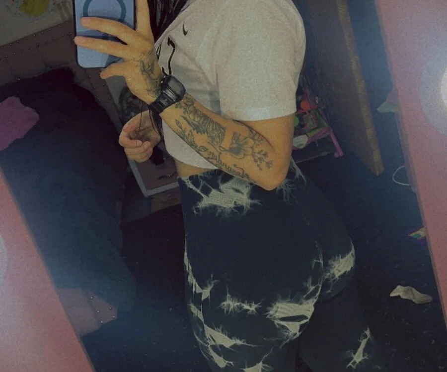 sadashi_moon_ অফলাইন XXX চ্যাট