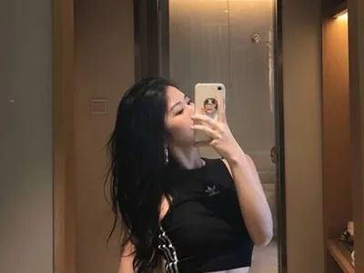 Em_Nana - Girl 